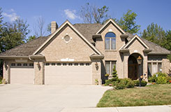Garage Door Repair Services in Bloomingdale, FL