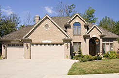 Garage Door Repair Services in  Bloomingdale, FL